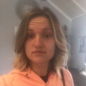 Meet your Posher, Juliana